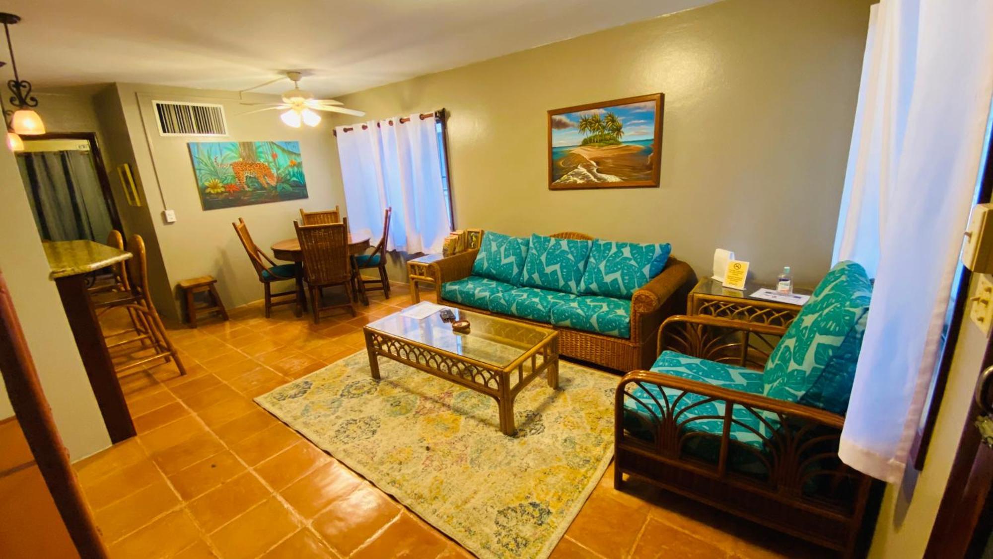 Tradewinds Paradise Villas San Pedro  Exterior photo